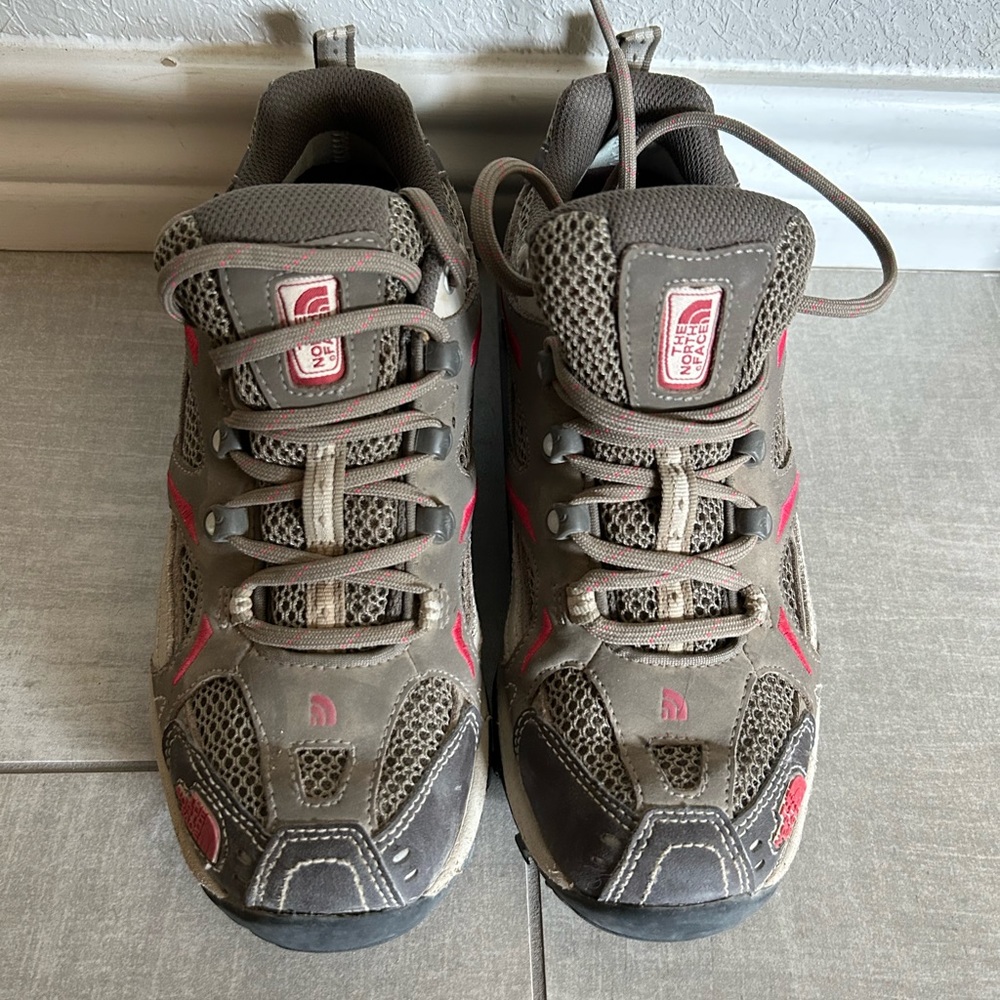 Northface Hiking Shoes size 7